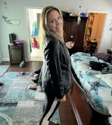FJackets customer style — Kristin Martins